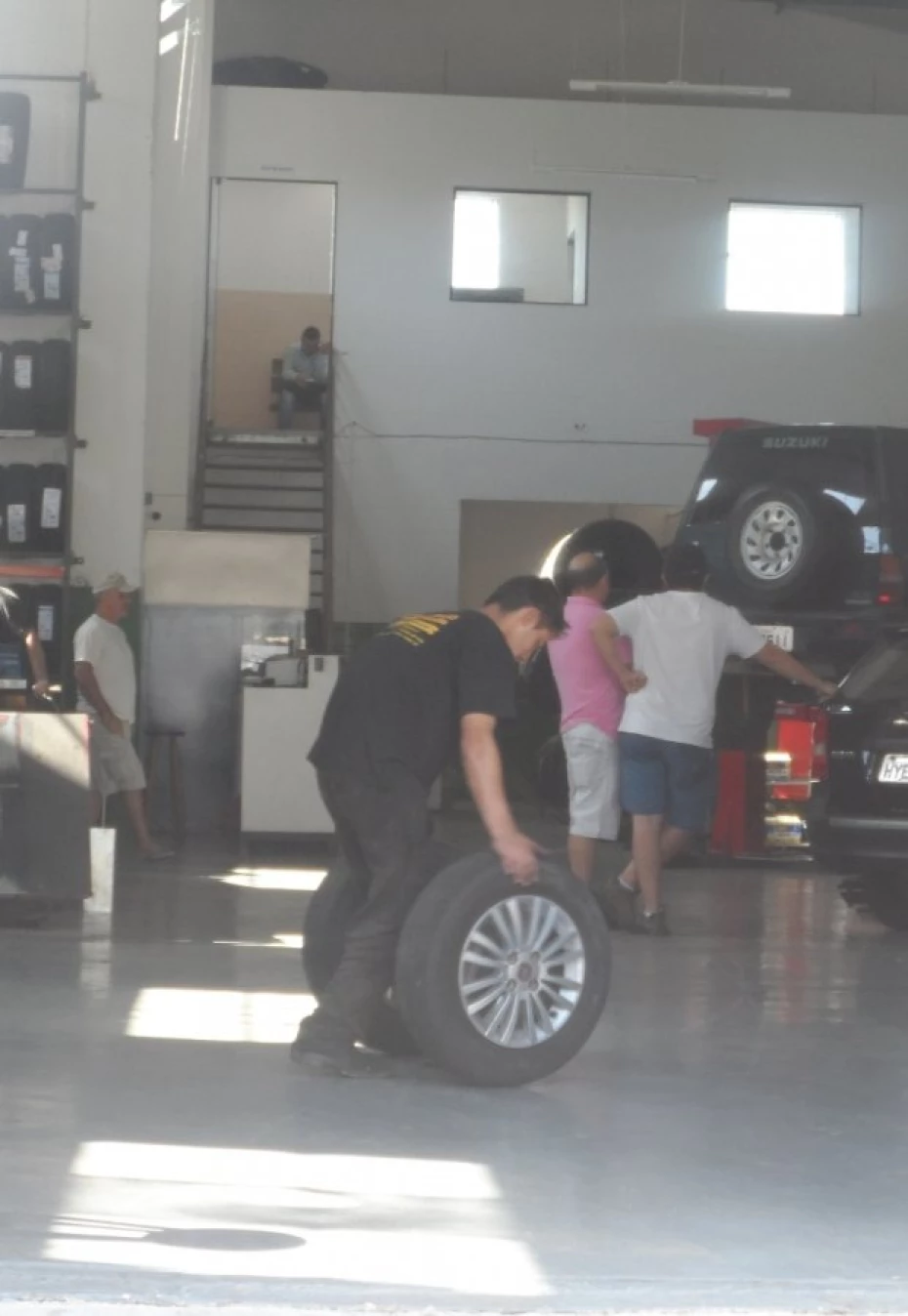 Foto 4:  — Janio Pneus - Centro Automotivo